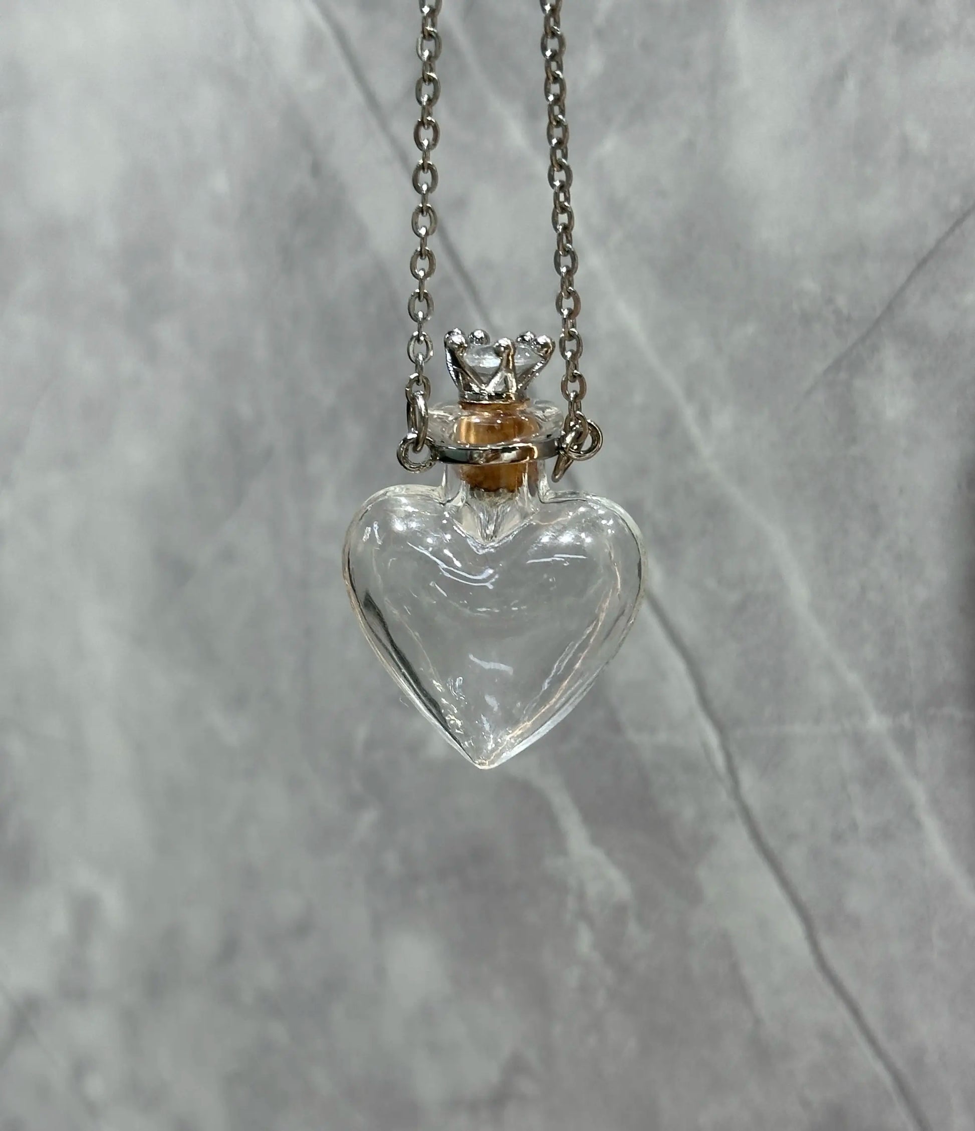 [Christmas Gift] Refillable Heart Perfume Necklace-Romantic Christmas Gift for Girlfriend | Viral Scent